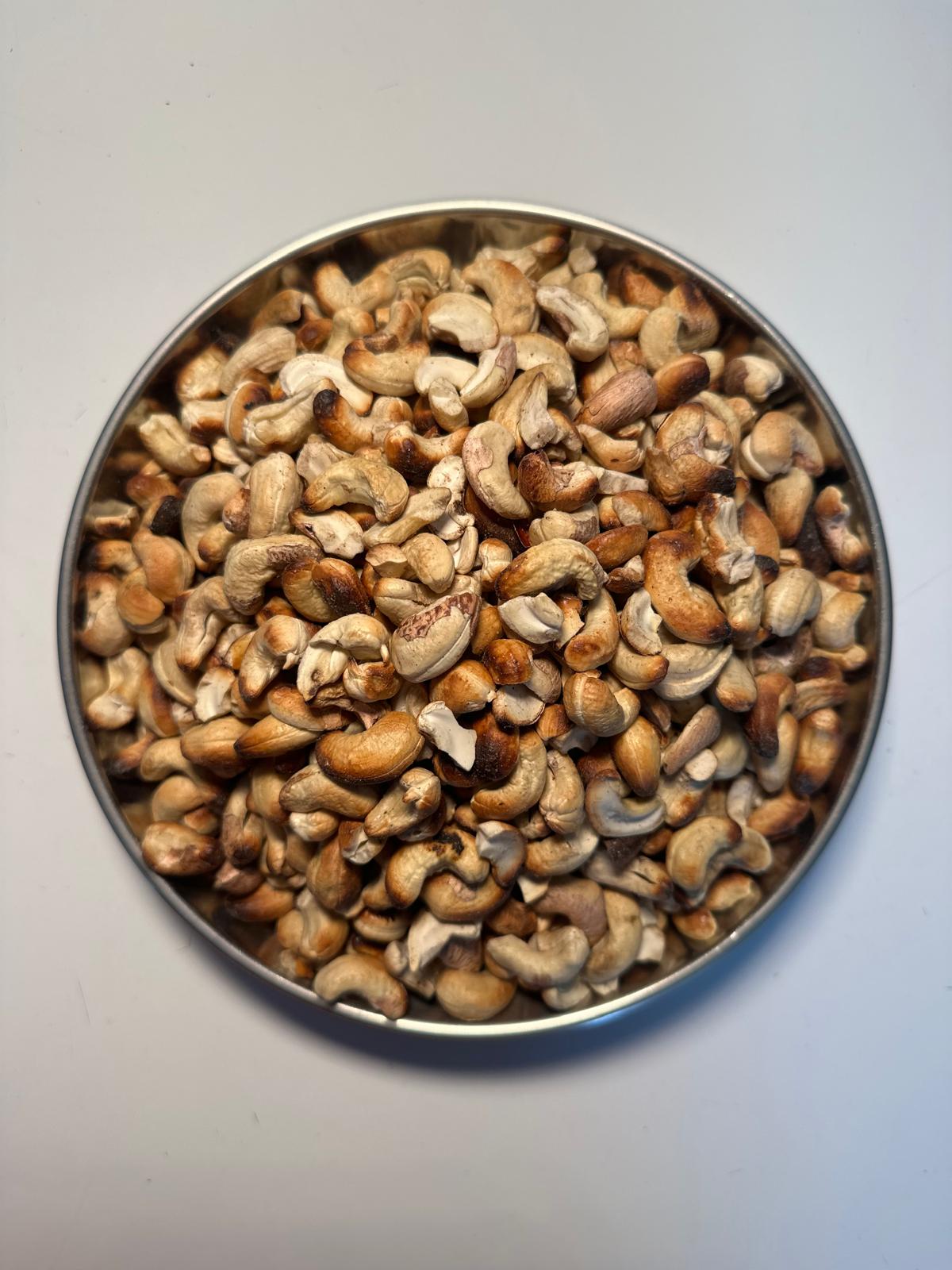 AUTHENTIC NIGERIAN ROASTED CASHEW NUTS - 33cl or 70cl