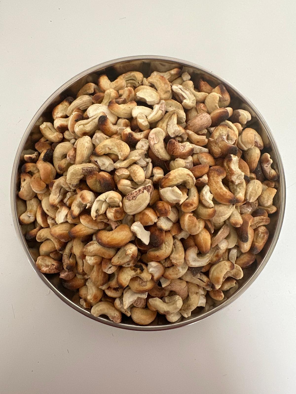 AUTHENTIC NIGERIAN ROASTED CASHEW NUTS - 33cl or 70cl