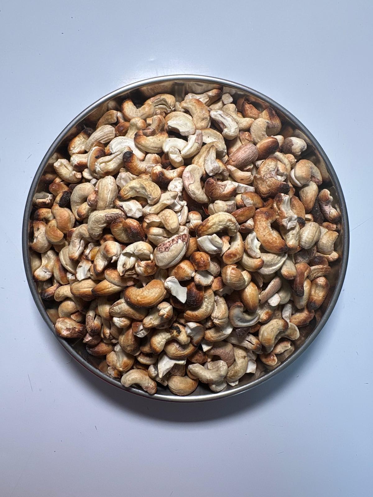 AUTHENTIC NIGERIAN ROASTED CASHEW NUTS - 33cl or 70cl