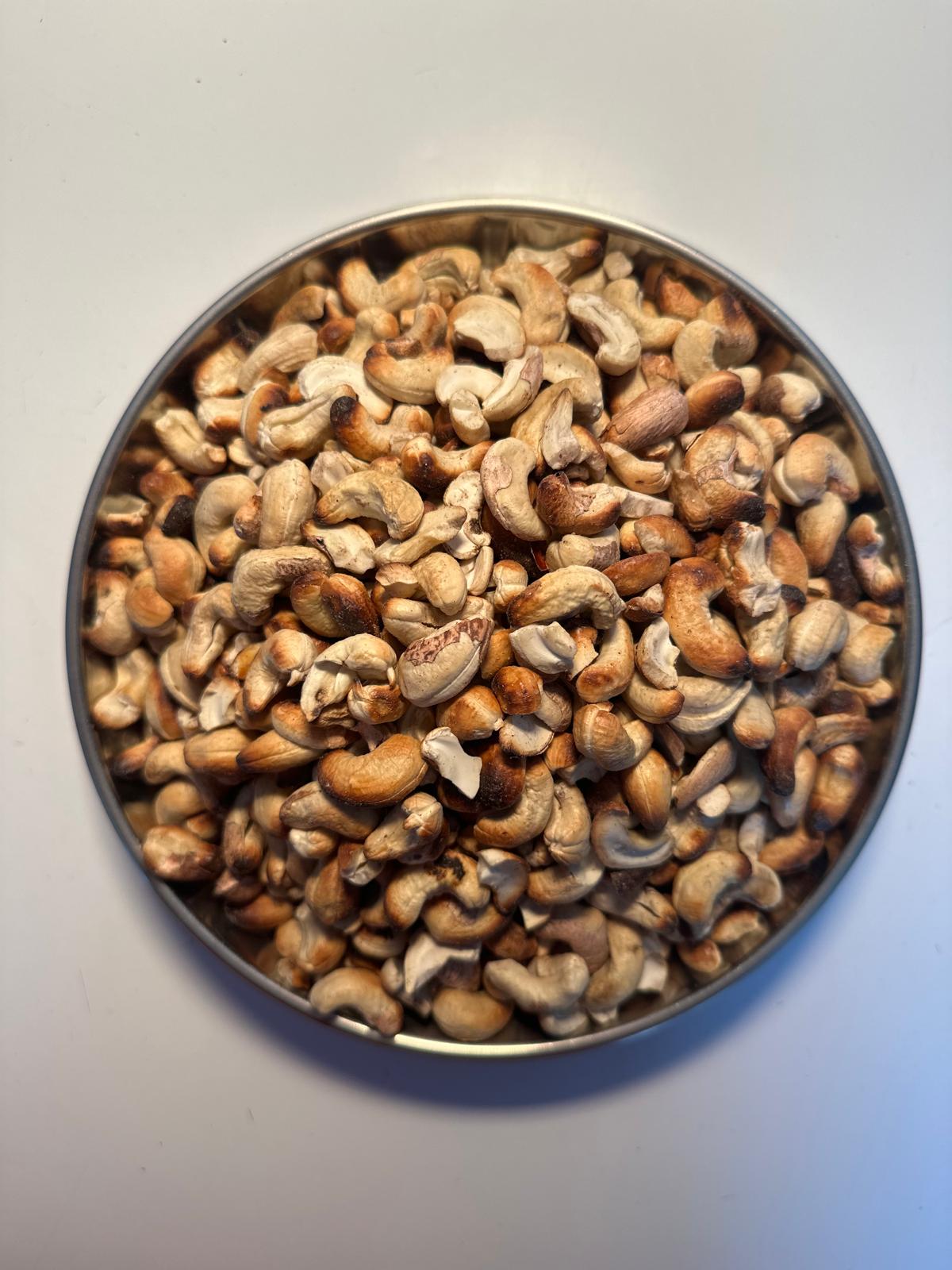 AUTHENTIC NIGERIAN ROASTED CASHEW NUTS - 33cl or 70cl