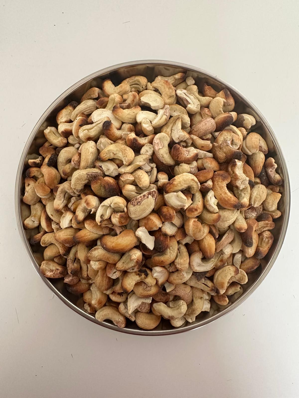 AUTHENTIC NIGERIAN ROASTED CASHEW NUTS - 33cl or 70cl